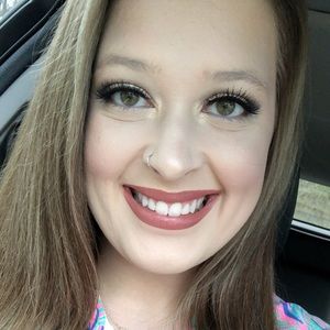 Meet your Posher, Hailey